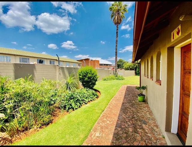 2 BEDROOM TOWNHOUSE FOR SALE IN NORKEM PARK